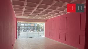 Renta Local Comercial Cumbres 2 sector