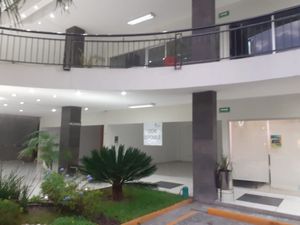 LOCAL EN RENTA PLANTA BAJA EN PLAZA COMERCIAL