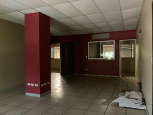 BODEGA CON OFICINAS EN RENTA !TAPACHULA¡