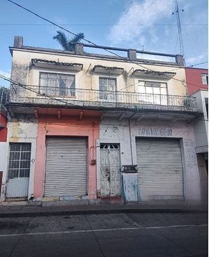 Casa Antigua y Dos Locales Comerciales en Centro Histórico, Córdoba, Veracruz -