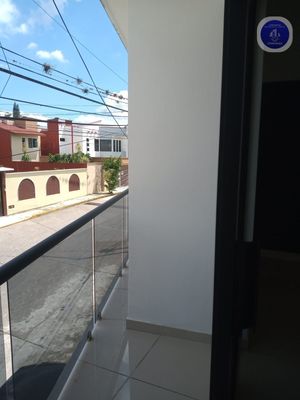 Hermosa Casa en Venta en Fortín, Veracruz $3,000,000, 3 Recámaras, 211m² Const