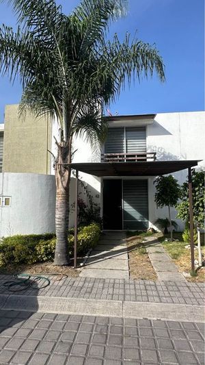Casa En Renta En Cuautlancingo Fracc Caltiare Maralai $7,500 con Mantenimiento