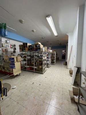 Bodega a 50m de López Mateos