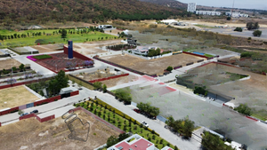 TERRENO EN AYAMONTE JUNTO A JARDIN EN ESQUINA