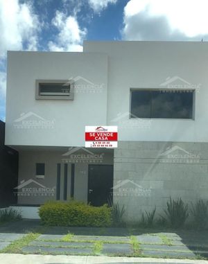 Casa en venta en Paseo del Refugio, Morelia, Michoacán, 58350.