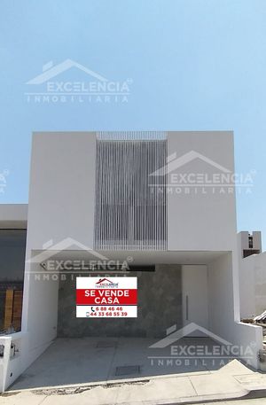 CASA EN VENTA, EN CAÑADAS DEL BOSQUE