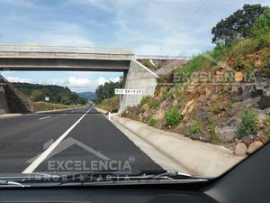 VENTA DE TERRENO EN MUNICIPIO DE PÁTZCUARO A BORDO DE CARRETERA AUTOPISTA.