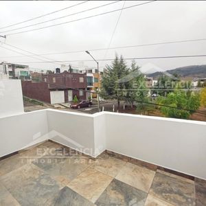 VENTA CASA EN FRACC. LOMAS DEL SUR