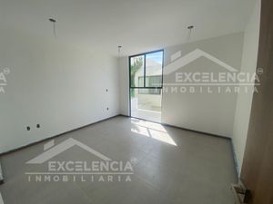 CASA NUEVA EN FRACCIONAMIENTO RETORNO CISNES ALTOZANO