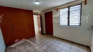 VENTA DE CASA EN FRACC. LEON GUZMAN