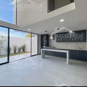 • CASA NUEVA EN VENTA EN FRACC. PRADERAS II, ALTOZANO