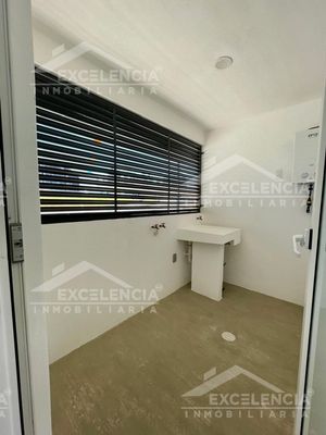 SE VENDE CASA NUEVA EN RESIDENCIAL REAL CASTILLEJO (MODELO ALMERIA)