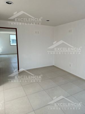 SE VENDE CASA EN FRACC ALEJANDRINAS CON HABITACIÓN EN PLANTA BAJA