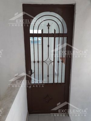 VENTA DE EDIFICIO DE 3 NIVELES DENTRO DE COTO PRIVADO .