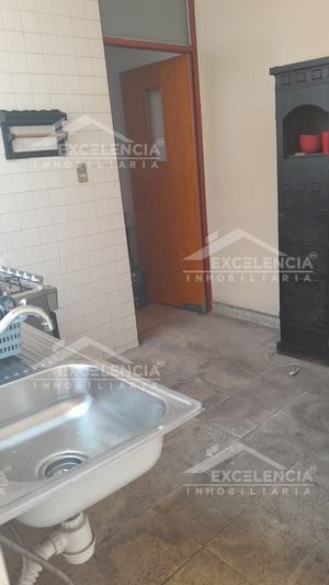 CASA EN VENTA UBICADISIMA  EN EL CENTRO DE MORELIA