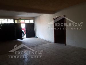 VENTA DE CASA HABITACIÓN CON DOS LOCALES SALIDA A SALAMANCA FRACCIONAMIENTO LOS