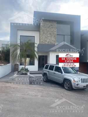 VENTA DE CASA  NUEVA EN RESIDENCIAL EN ALTOZANO (JABALÍ)