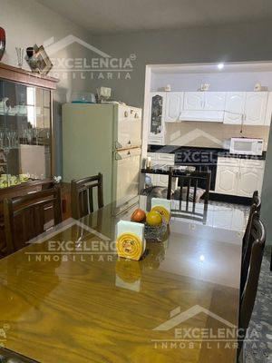 CASA EN VENTA EN CHAPULTEPEC SUR UN SOLO NIVEL!!