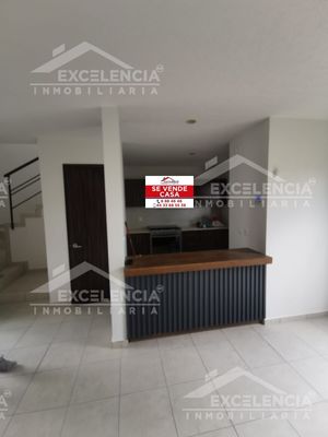 CASA EN VENTA EN COTO PRIVADO CON VIGILANCIA 24 HRS EN BOSQUES MONARCA