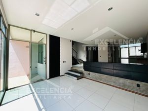 Hermosa Casa en venta Fraccionamiento Paseo del Parque Tres Marías