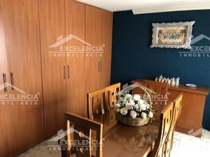 CASA EN VENTA MUY CERCA DE AV.MADERO EN COL. ADOLFO MATEOS, CERCA DEL CENTRO DE