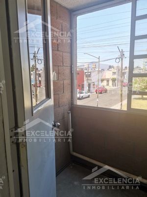 SE VENDE DEPARTAMENTO REMODELADA HACIENDA LA TRINIDAD