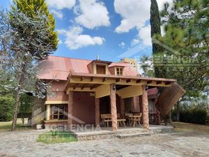 EN VENTA QUINTA SOBRE CARRETERA PATZCUARO- MORELIA