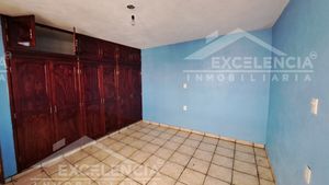 CASA EN VENTA, EN COLINAS DEL SUR