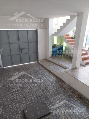 EXCELENTE UBICACIÓN CASA EN VENTA EN ESQUINA POR SALIDA SALAMANCA, TECNOLÓGICO