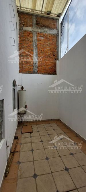 SE VENDE CASA EN FRACC. PRIVADO LOMA DORADA