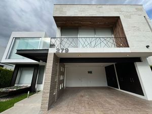 HERMOSA CASA EN VENTA EN FRACC. HACIENDA EL CAMPANARIO