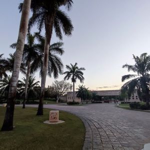 Casa para venta en  Yucatan Country Club  cerca Universidad Anahuac