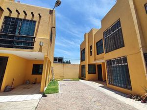 Se vende fraccionamiento de 4 casas + 1 local