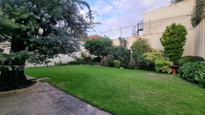 Casa en Venta Bosques de la Herradura Con Jardin!