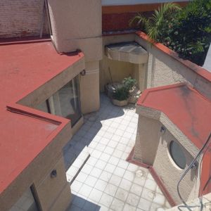 Casa en Tecamachalco con departamento incluido