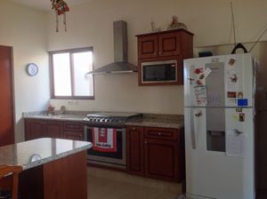 CASA EN VENTA DE UNA PLANTA EN PRIVADA LAS FINCAS, TEMOZON NORTE