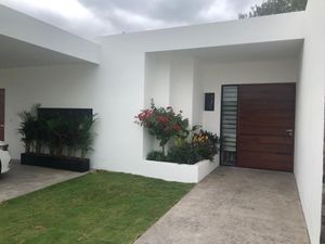 Vendo Casa en Privada  en Komchén (Súper oportunidad,Muy amplia)