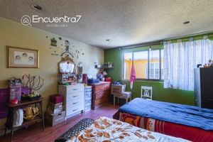 Casa en venta en Lomas de las Palmas  para remodelar