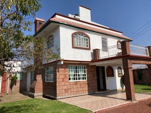 Casa en Venta en Bellavista Metepec