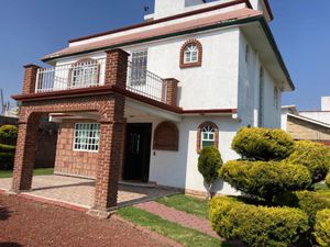 Casa en Venta en Bellavista Metepec