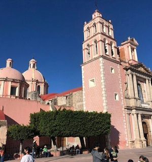 VENTA DE TERRENO EN EL CENTRO DE TEQUISQUIAPAN