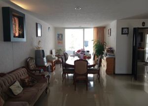 CASA EN VENTA EN JURIQUILLA