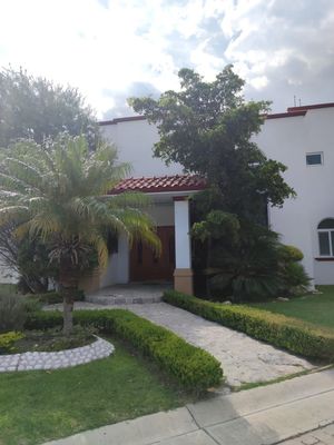 Casa en renta en Álamo Country Club, Celaya, Guanajuato.