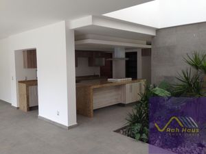 Residencia moderna con acabados de lujo