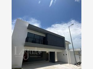 Casa en Venta en Lomas de la Rioja Alvarado