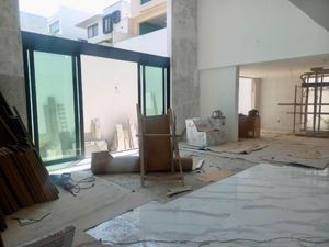 Casa en Venta en Puerta de Hierro Zapopan