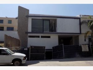 Casa en Venta en Puerta de Hierro Zapopan