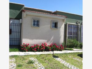 Casa en venta en CONJUNTO URBANO 162, Pueblo Nuevo Geo San Martín  Cuautlalpan, Chalco, México.