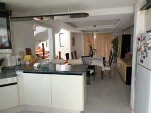 Casa en Venta en Bosque Camelinas Morelia