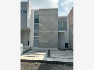 Casa en Venta en Los Olivos Morelia